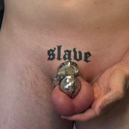 Keuschheitskäfig aus Metall mit unsichtbarem Knopfverschluss – 6-fach verstellbarer, belüfteter Keuschheitsgürtel im flachen Stil für Männer