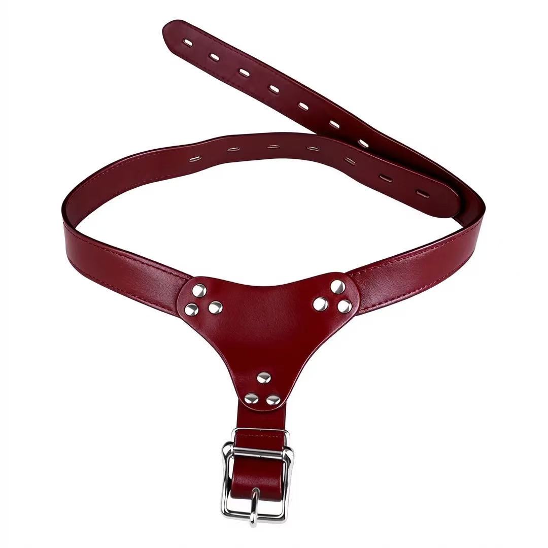 sangle de chasteté en cuir